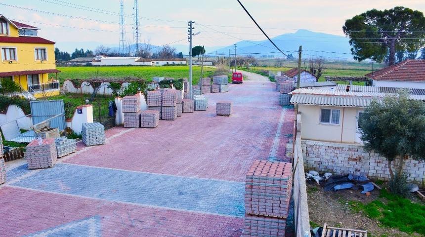 Torbalı&rsquo;daki Mustafa Kemal Mahallesi&rsquo;nde y&uuml;zler g&uuml;l&uuml;yor