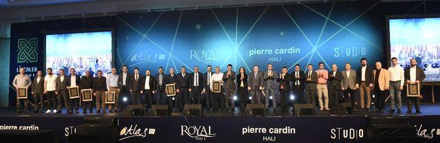 Royal, Atlas ve Pierre Cardin Halı yeni sezon koleksiyonlarını Antalya’da tanıtıldı