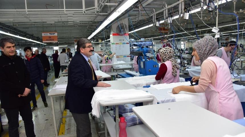 Başkan Can kentteki fabrikaları ziyaret etti