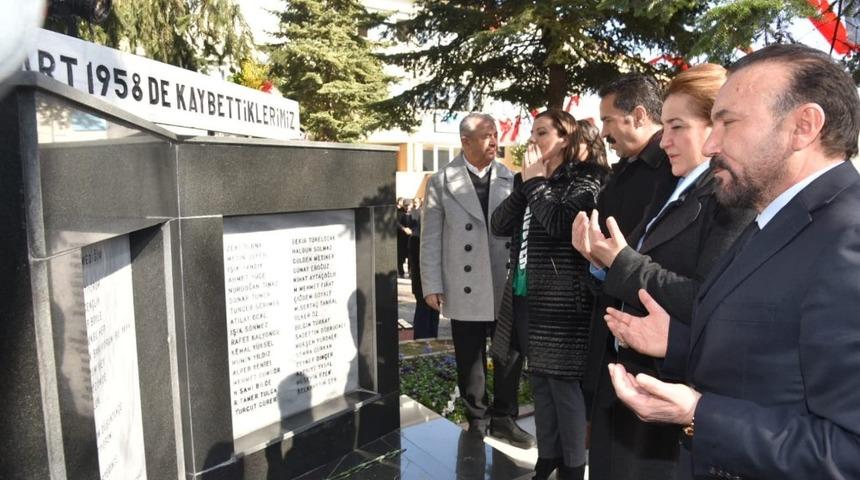 Üsküdar Vapuru Faciası’nda hayatını kaybedenler İzmit’te anıldı