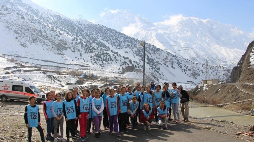 Hakkari&rsquo;de atletizm yarışması