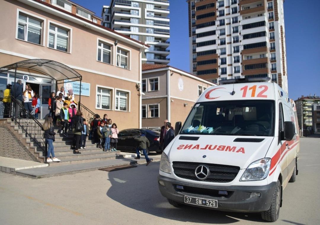 Kastamonu&rsquo;da ilkokul &ouml;ğrencileri 112&rsquo;yi tanıyor