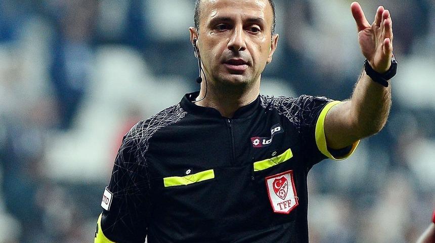 Barış Şimşek, UEFA Hakem Eğitimcileri Kursu'na katılıyor