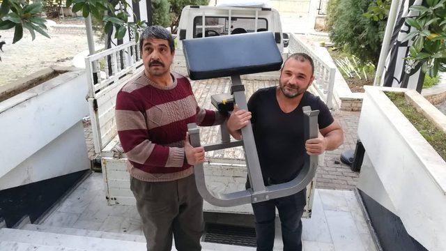 Kulübe gelen haczi hamalların vicdanı önledi