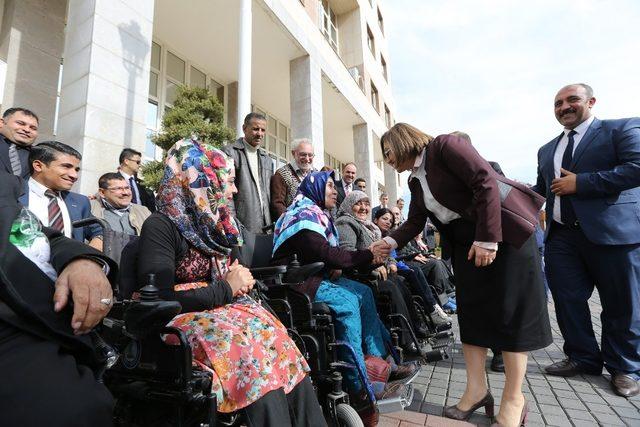 Büyükşehir’le engelliler, engelleri aştı