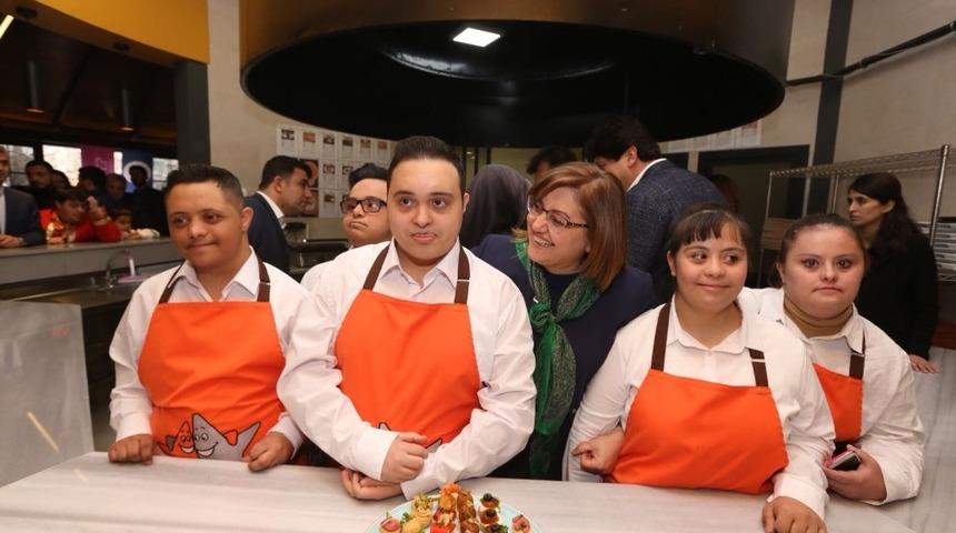 Büyükşehir’le engelliler, engelleri aştı