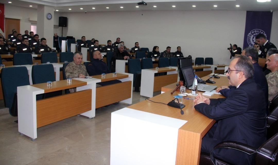 Giresun&rsquo;da &ccedil;arşı ve mahalle bek&ccedil;ileri g&ouml;reve başladı