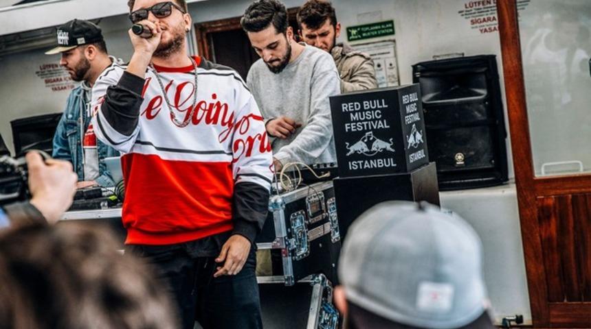 Nefes kesen breakdans kapışmasının ardından dans sırası seyircide olacak