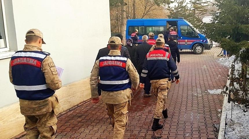 Kahramanmaraş&rsquo;ta aranan 25 ş&uuml;pheli yakalandı