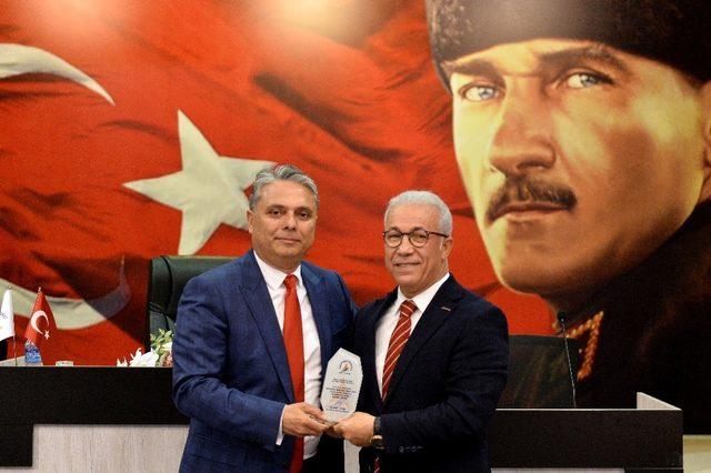 Muratpaşa’da dönemin son meclisi toplandı