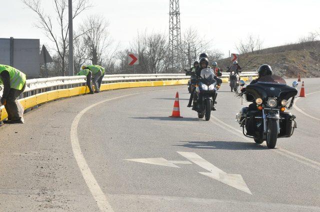 Motorcu dostu bariyerler Bursa’da takılmaya başlandı