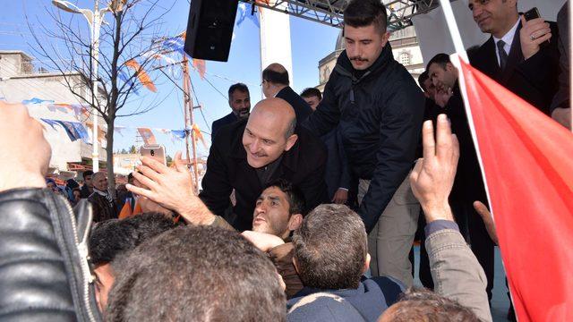 Bakan Soylu: 15 bin adam vardı dağlarda, şu an 700 kişi kaldı (2)