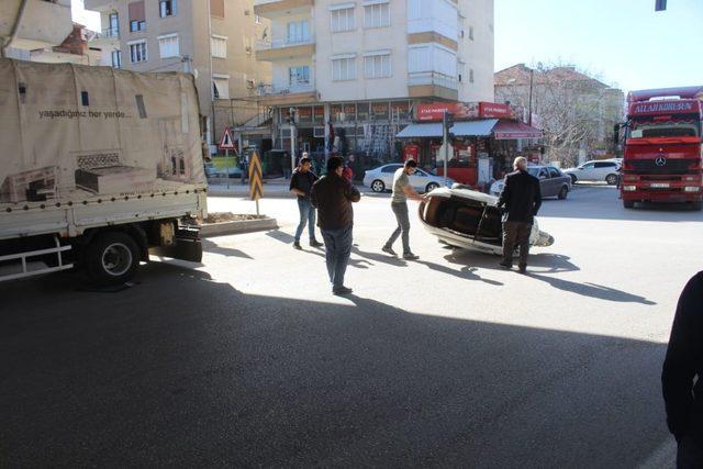 Bucak’ta trafik kazası: 1 yaralı