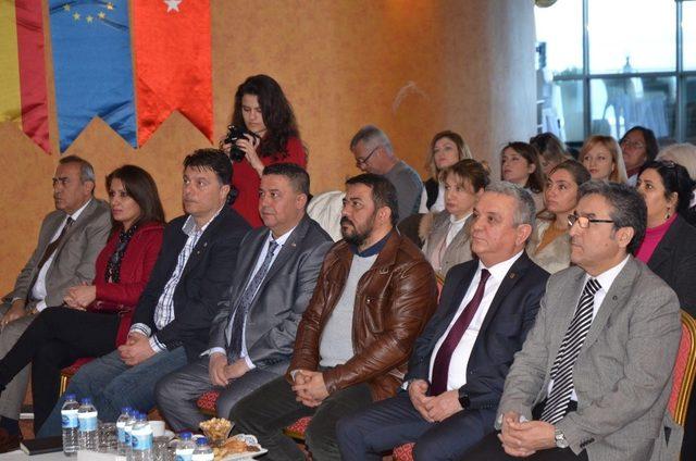 Şehir eşleştirme programı bilgilendirme toplantısı Kuşadası’nda yapıldı