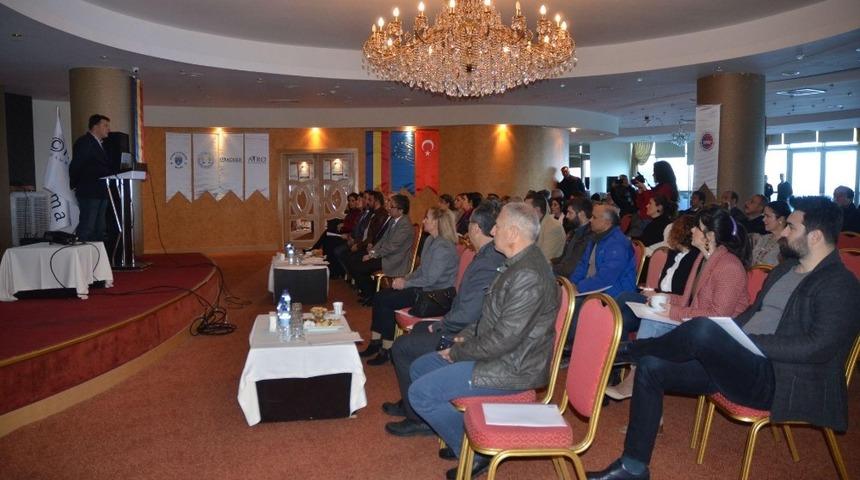 Şehir eşleştirme programı bilgilendirme toplantısı Kuşadası&rsquo;nda yapıldı