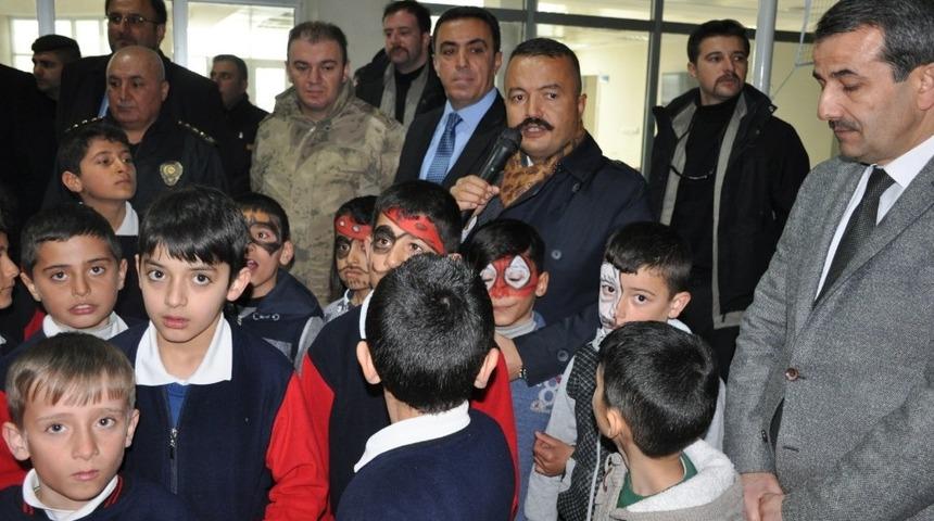 Y&uuml;ksekova&rsquo;da &ldquo;Mobil Gen&ccedil;lik Merkezi&rdquo; projesi