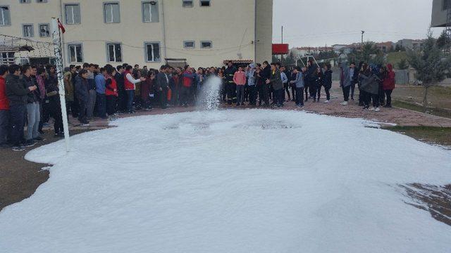 Kulu’da itfaiye ekiplerinden yangın ve deprem tatbikatı