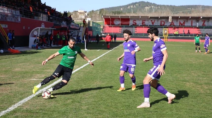 Karak&ouml;pr&uuml; Belediyespor &uuml;&ccedil; puanı tek golle aldı