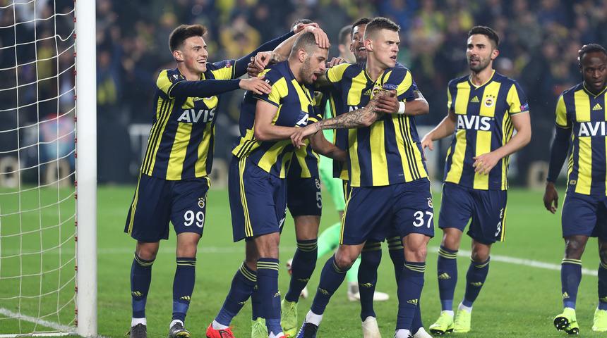 Ersun Yanal, Islam Slimani'yi Çaykur Rizespor maçının kadrosuna almadı
