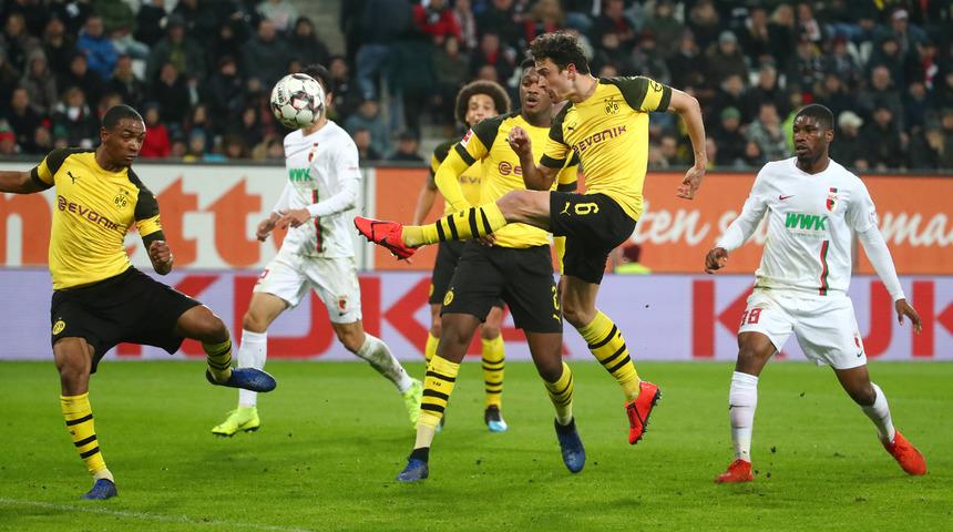 Borussia Dortmund şampiyonluk yarışında darbe aldı