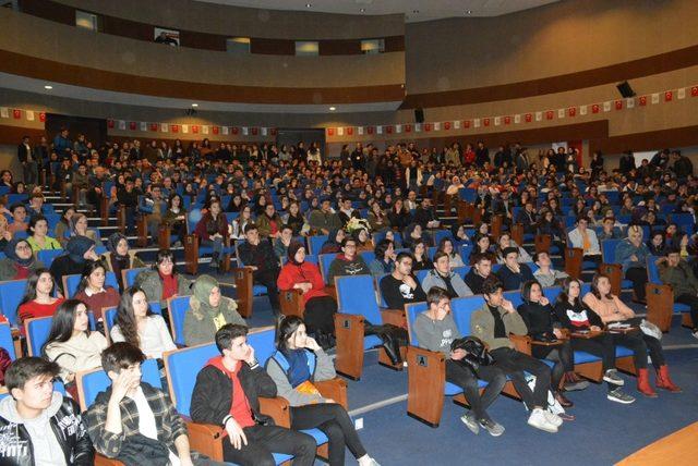 Düzce Üniversitesi Unilook Türkiye Üniversite tanıtım ve tercih günleri’ne ev sahipliği yaptı