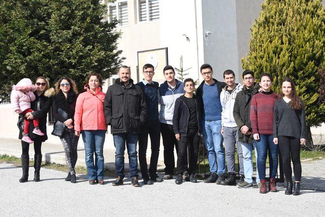 Muhtar adayı Taner, 31 Mart'ta 18 yaşında olacak