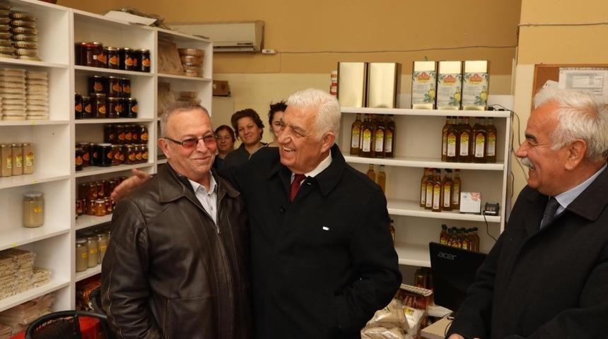 Ula&rsquo;da Başkan G&uuml;r&uuml;n&rsquo;e yoğun ilgi