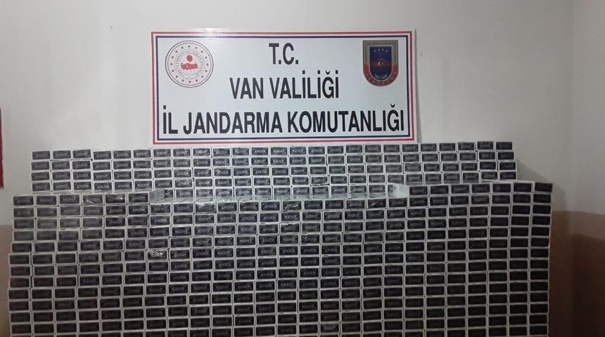 Özalp’ta 8 bin 880 paket kaçak sigara ele geçirildi