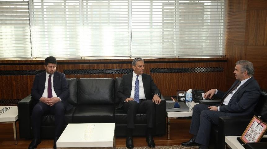 T&Uuml;RSAB Başkanı ve y&ouml;netimi Başkan &Ccedil;elik&rsquo;i ziyaret etti