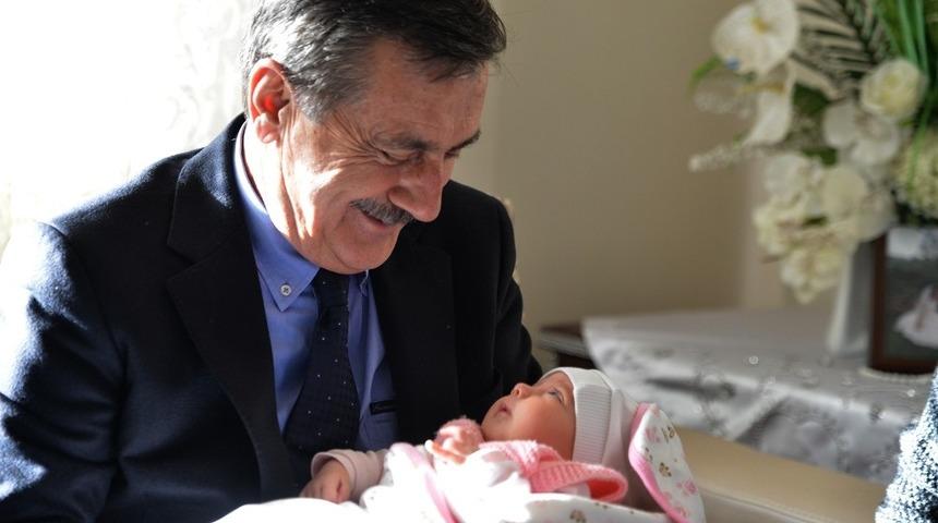 Ata&ccedil;, &lsquo;Hoş Geldin Bebek&rsquo; ziyaretlerini s&uuml;rd&uuml;r&uuml;yor