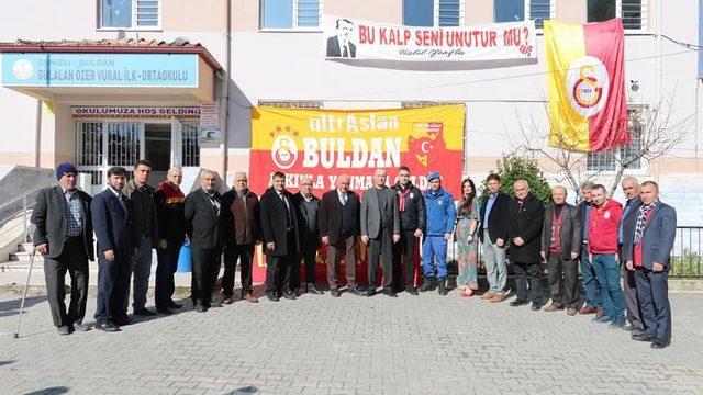 ‘Ultraslan’ Buldan’da okula kütüphane kurdu