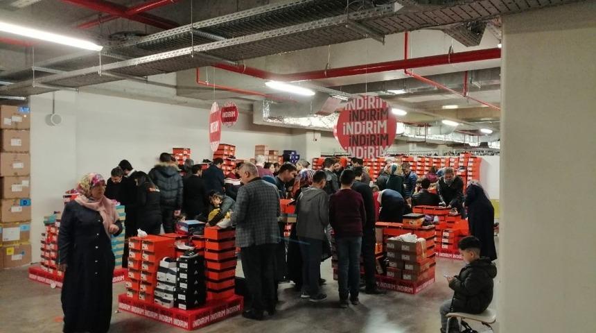 Şanlıurfa Piazza’da depo indirim günleri başladı