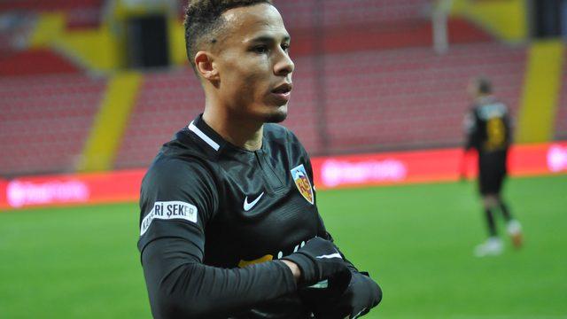 Kayserispor’da Tjaronn Chery şoku
