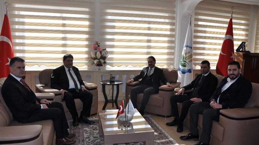 Başkan adayı U&ccedil;ar, ETB&rsquo;de