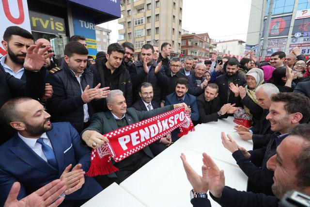 Yıldırım, Pendik'te minibüs kullandı