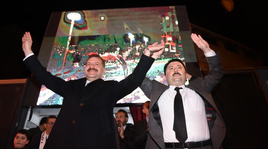 S&uuml;tl&uuml;ce&rsquo;de Cumhur coşkusu yaşandı