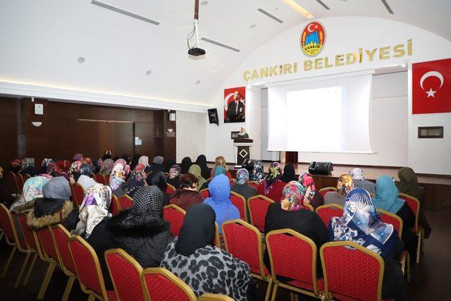 Çankırı’da “Kodlanıyoruz” semineri