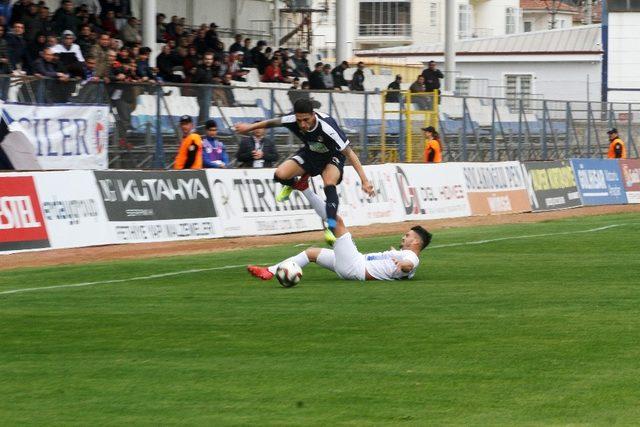 TFF 2. Lig Kırmızı Grup: Fethiyespor:  0 - 0 Tuzlaspor