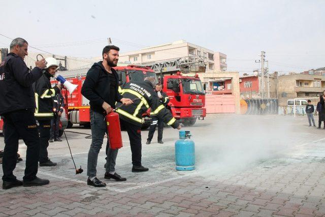 Midyat’ta 200 öğrencinin katılımı ile yangın tatbikatı yapıldı