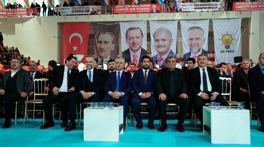 &Ccedil;ekmek&ouml;y Belediyesi Proje ve Aday Tanıtım Toplantısı d&uuml;zenledi