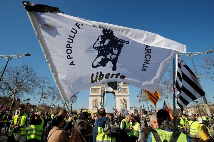 Fransa'da sarı yelekliler, gösterilerin 16. haftasında sokaklarda  G2