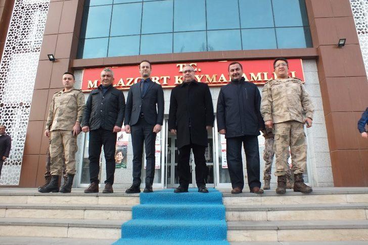 Vali Gündüzöz Malazgirt’te G3