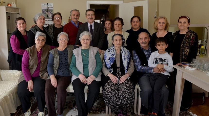 Başkan Ata&ccedil;, vatandaşların davetini geri &ccedil;evirmiyor