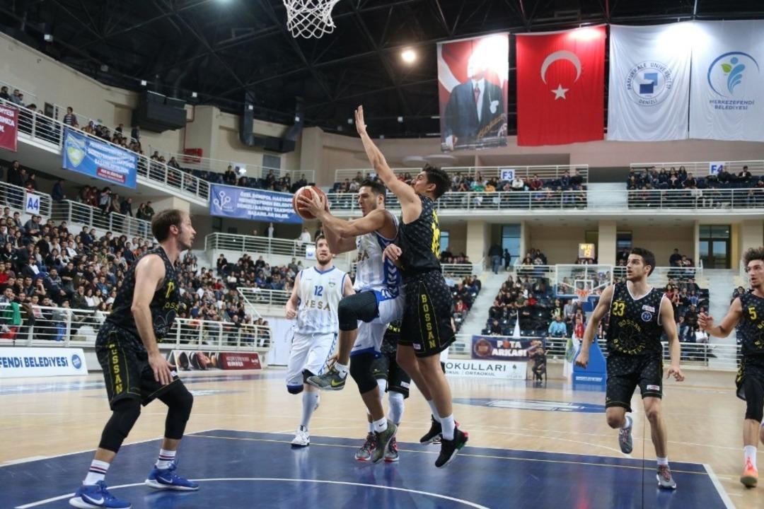 Denizli Basket Bornova Bossan&rsquo;ı farklı ge&ccedil;ti
