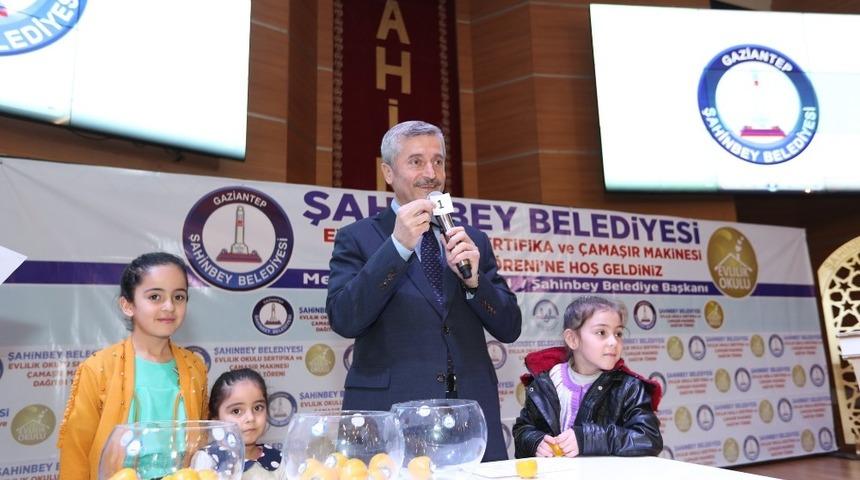 Evlilik okulu projesi ile 26 bin 874 &ccedil;ifte eğitim verildi