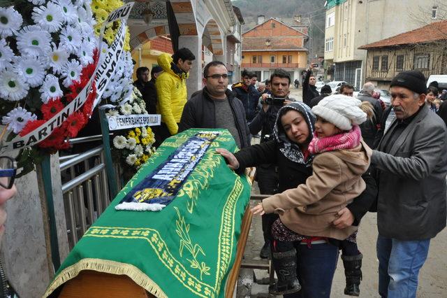 MKE Ankaragücü taraftarı Eren, son yolculuğuna uğurlandı