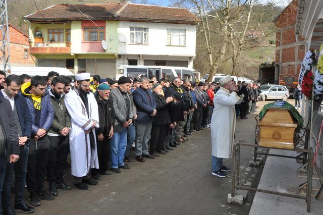 MKE Ankaragücü taraftarı Eren, son yolculuğuna uğurlandı