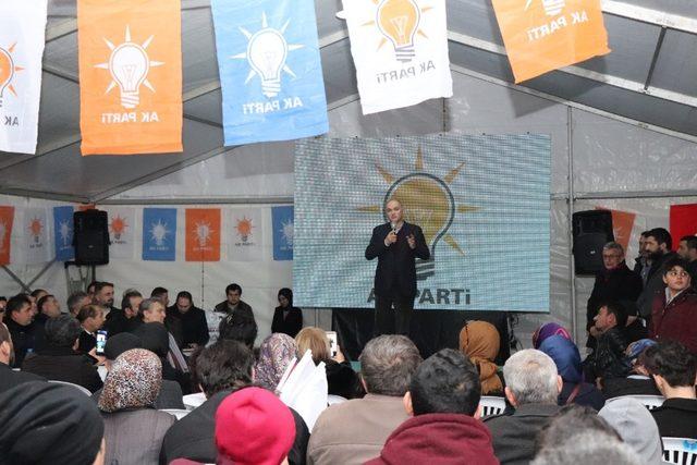 Çay Mahallesi Faruk Özlü’yü bağrına bastı