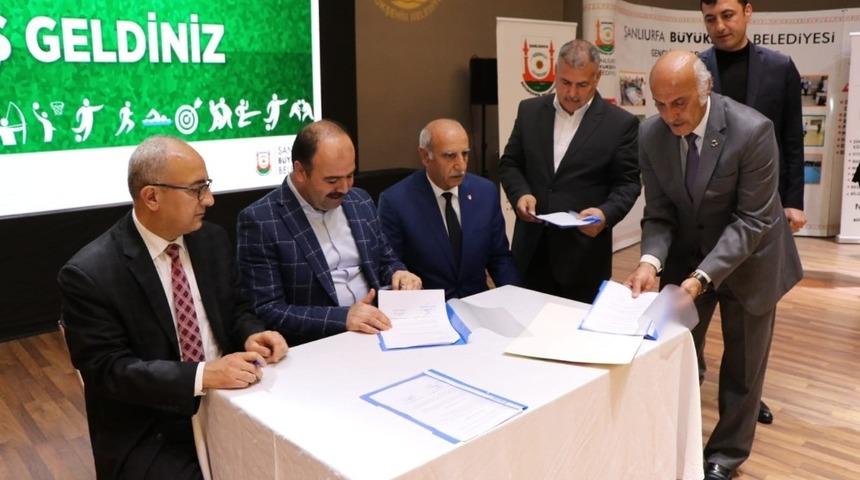 Büyükşehirden amatör spor kulüplerine nakdi yardım