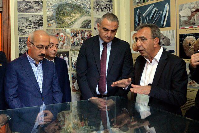 Bakan Ersoy: 2023'te hedef 70 milyon turist (2)